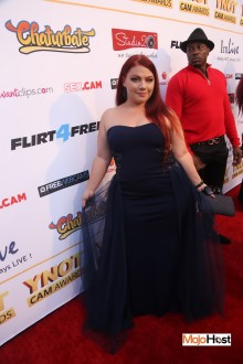ynotcams2018_redcarpet152 